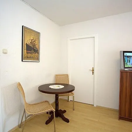 Rathausmarkt-2 Apartment Lubeck