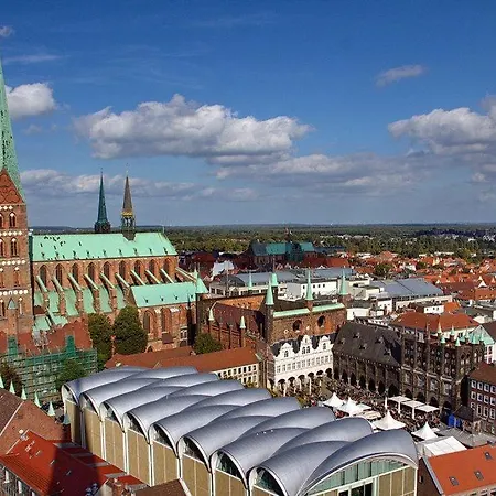Rathausmarkt-2 Apartment Lubeck